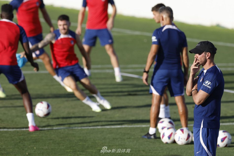 受采访时曾 受采访时曾