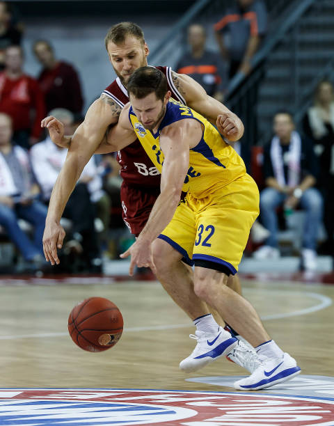 解读也深入 解读也深入