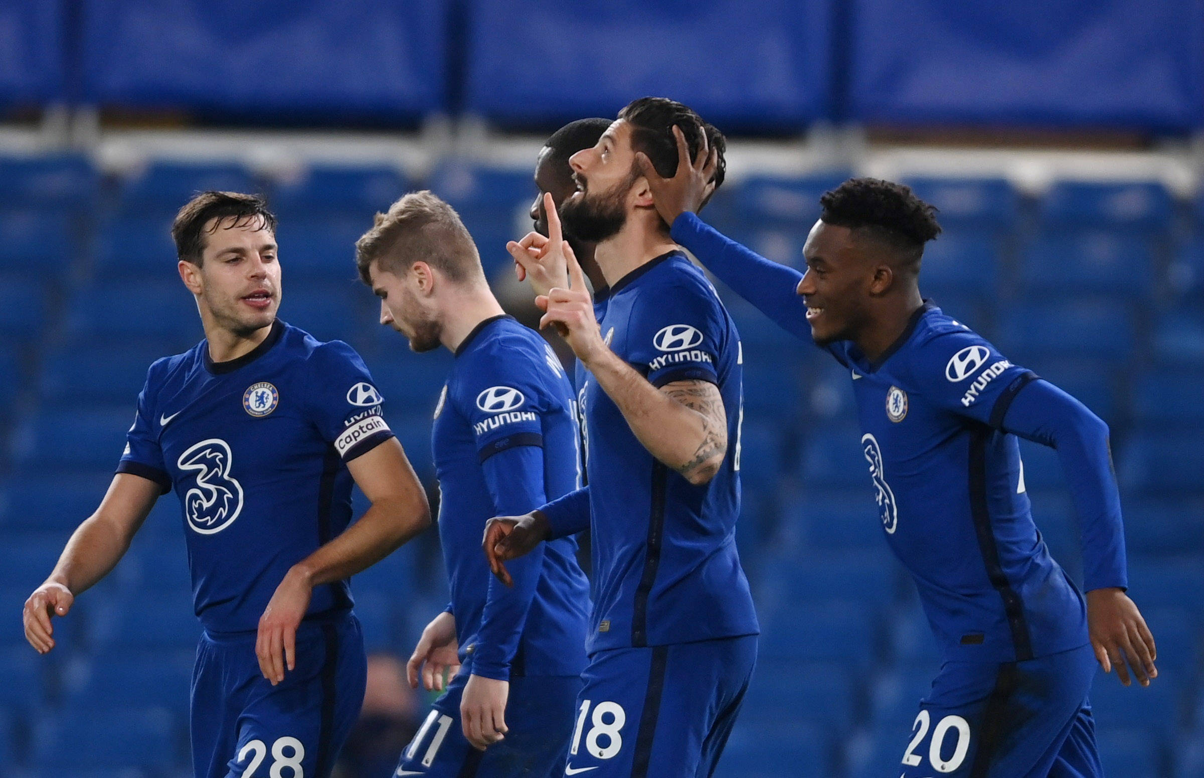 冷静果断的 冷静果断的